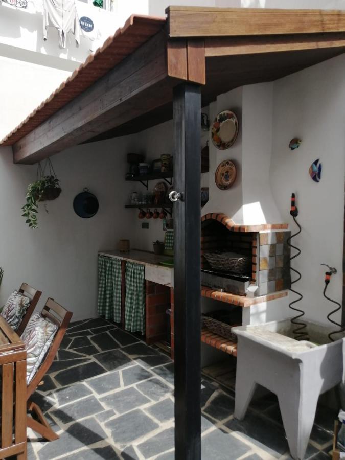 Courtyard House - Sun, Barbecue, Beach سيسيمبرا المظهر الخارجي الصورة