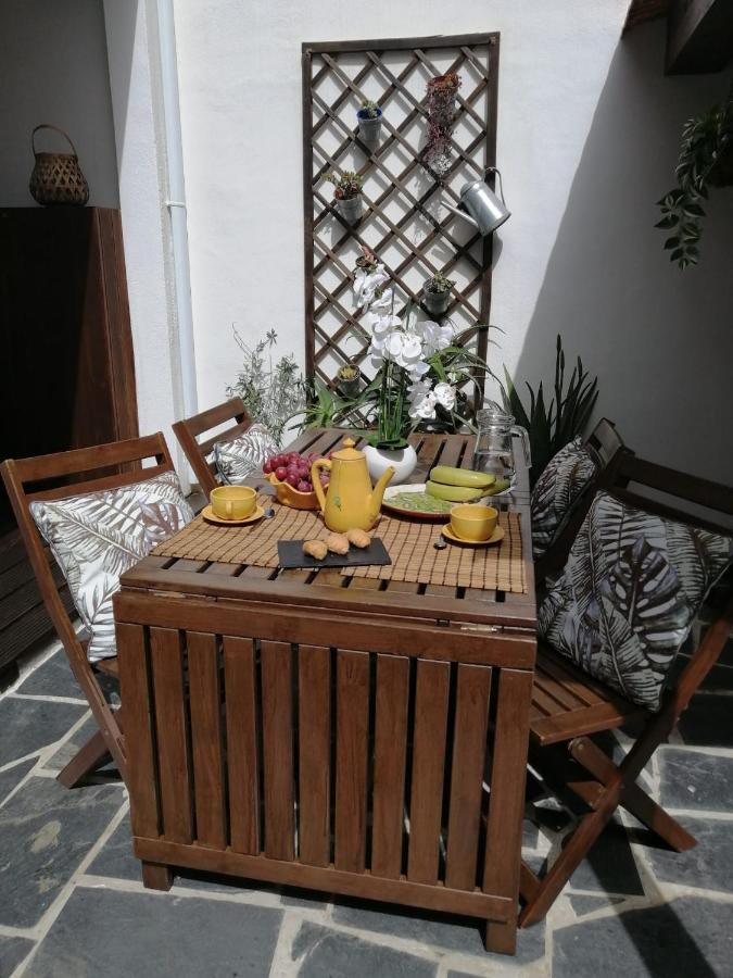 Courtyard House - Sun, Barbecue, Beach سيسيمبرا المظهر الخارجي الصورة
